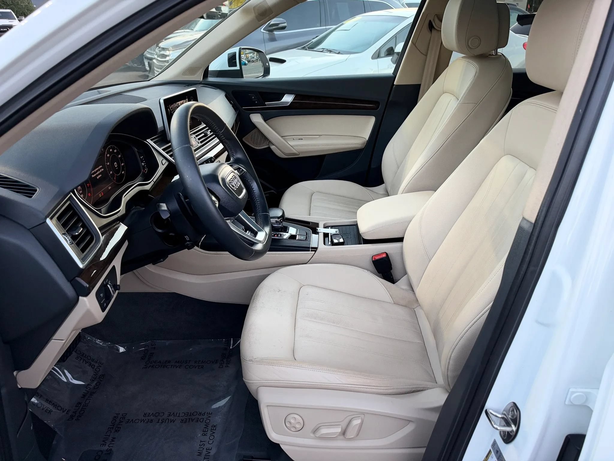 Used 2019 Audi Q5 2.0T Premium Plus w/ Premium Plus Package AWD/4WD image 12
