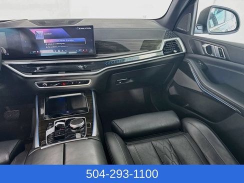 Used 2025 BMW X5 xDrive50e AWD/4WD image 27