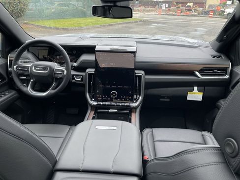 New 2026 GMC Yukon XL Denali AWD/4WD image 21