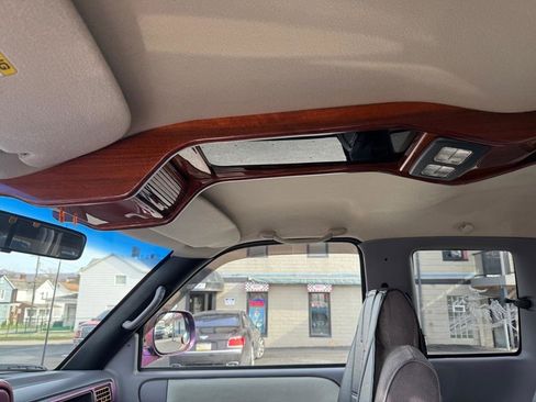 Used 1997 Dodge Ram 1500 Truck 4x4 Club Cab image 33