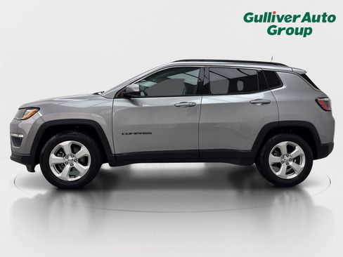 Used 2019 Jeep Compass Latitude w/ Safety & Security Group FWD image 3