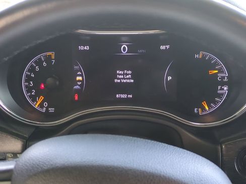 Used 2018 Jeep Grand Cherokee Limited w/ Trailer Tow Group IV image 29