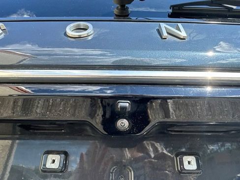 Used 2023 Jeep Wagoneer 4WD w/ Premium Group I image 35