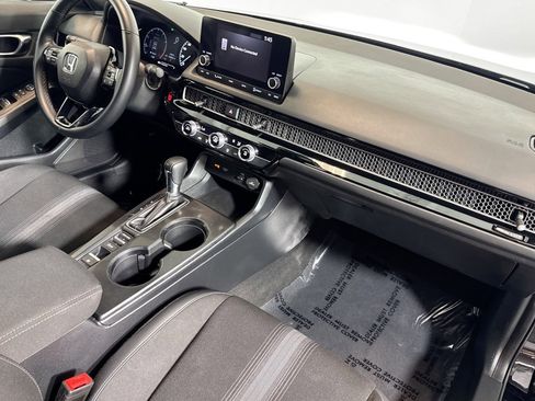 Used 2023 Honda Civic Sport image 25