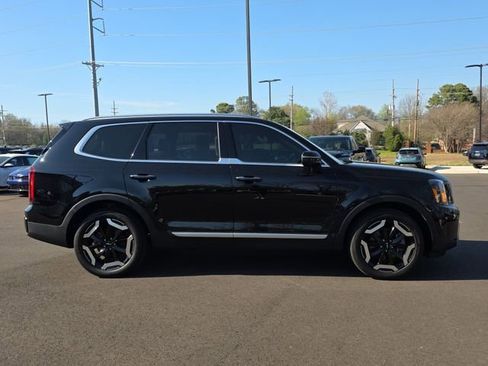 Used 2024 Kia Telluride S w/ S Sunroof Package image 6