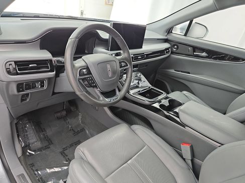Used 2023 Lincoln Nautilus Reserve w/ Equipment Group 201A AWD/4WD image 16