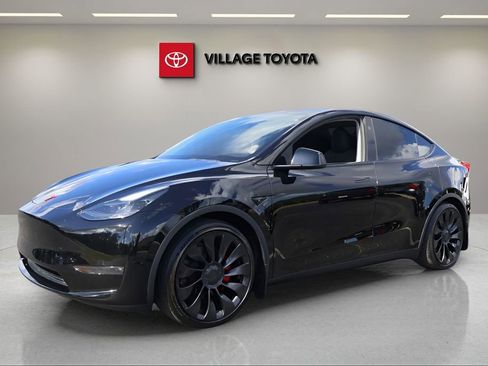 Used 2023 Tesla Model Y Performance AWD/4WD image 1