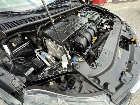 Used 2019 Nissan Sentra SR FWD image 4