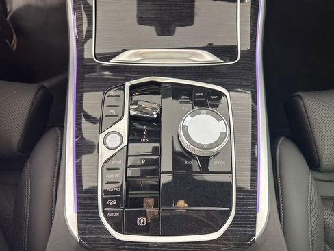 Used 2026 BMW X5 xDrive40i w/ Executive Package image 18