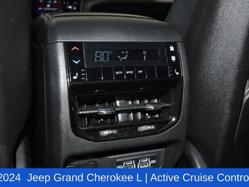 Used 2024 Jeep Grand Cherokee L Limited w/ Luxury Tech Group II image 25