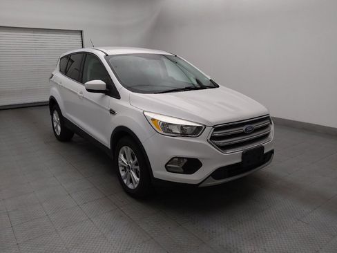Used 2017 Ford Escape SE w/ SE Cold Weather Package FWD image 13