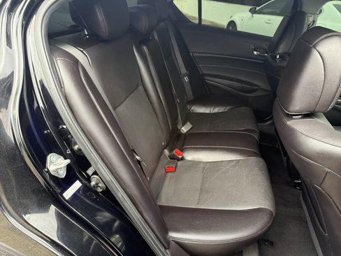 Used 2018 Acura ILX image 39