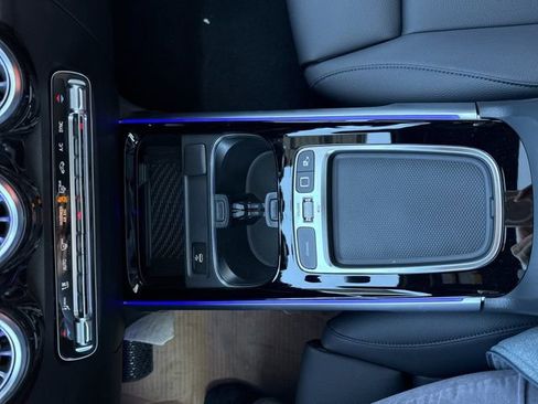 New 2026 Mercedes-Benz GLB 250 4MATIC image 15