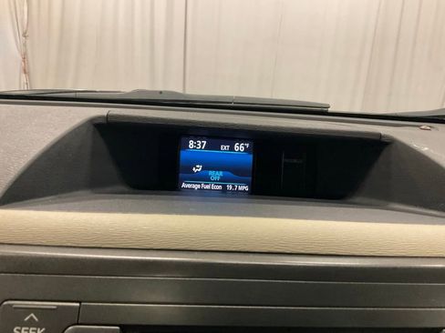 Used 2011 Toyota Sienna XLE w/ Entertainment Pkg image 14
