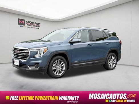 Used 2024 GMC Terrain SLT AWD/4WD image 3
