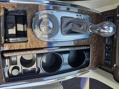 Used 2017 INFINITI QX80 2WD w/ Driver Assistance Package image 21