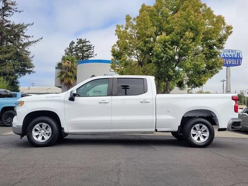 Used 2022 Chevrolet Silverado 1500 LT w/ Safety Package RWD image 9