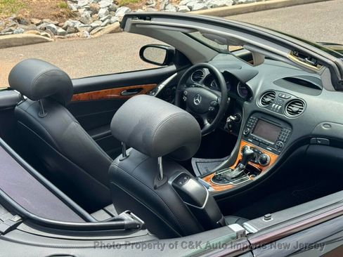 Used 2007 Mercedes-Benz SL 550 image 25
