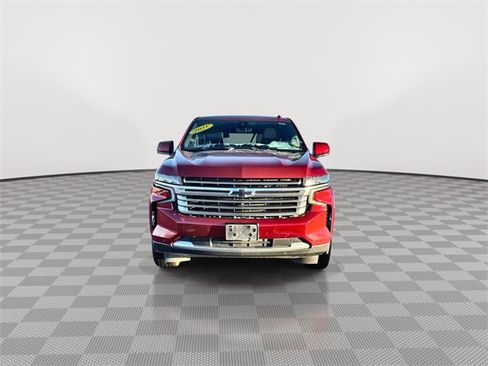 Used 2021 Chevrolet Suburban High Country image 3