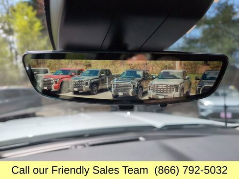 Used 2024 GMC Sierra 2500 Denali w/ Denali Reserve Package AWD/4WD image 32