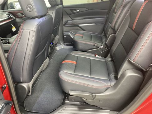 New 2026 Chevrolet Traverse RS w/ LPO, Floor Liner Package image 27