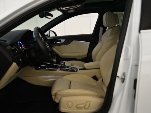 Used 2023 Audi A4 2.0T Premium w/ Convenience Package image 27