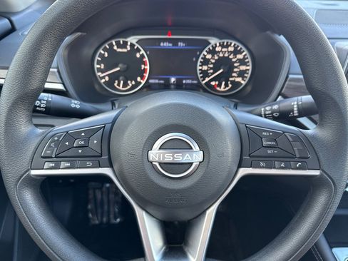 Certified 2023 Nissan Altima 2.5 SV FWD image 25