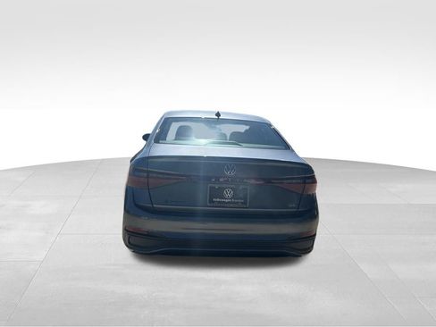 New 2026 Volkswagen Jetta SE image 5