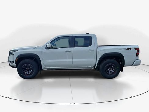 New 2026 Nissan Frontier PRO-4X w/ Tow Package AWD/4WD image 8