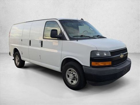 Used 2018 Chevrolet Express 2500 w/ Driver Convenience Package image 3