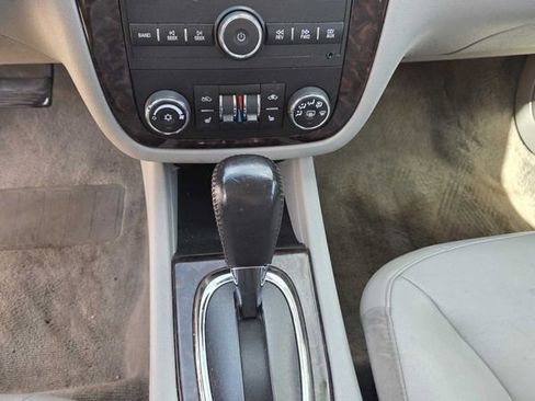Used 2012 Chevrolet Impala LTZ image 14