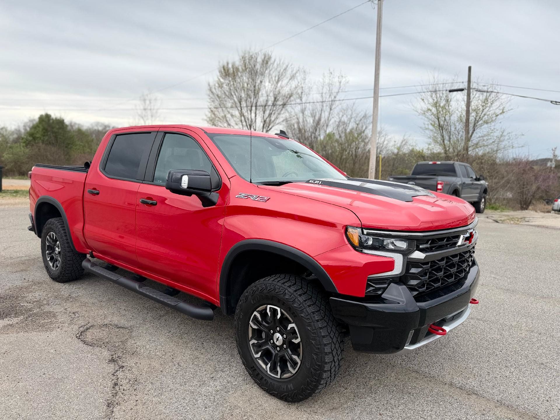 Used 2023 Chevrolet Silverado 1500 ZR2 w/ Technology Package AWD/4WD image 1