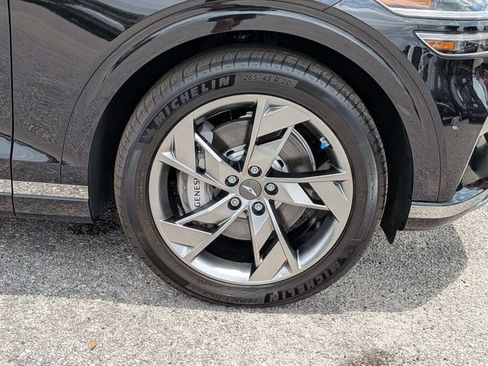 Used 2025 Genesis Electrified GV70 AWD/4WD image 11