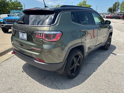 Used 2019 Jeep Compass Trailhawk AWD/4WD image 29