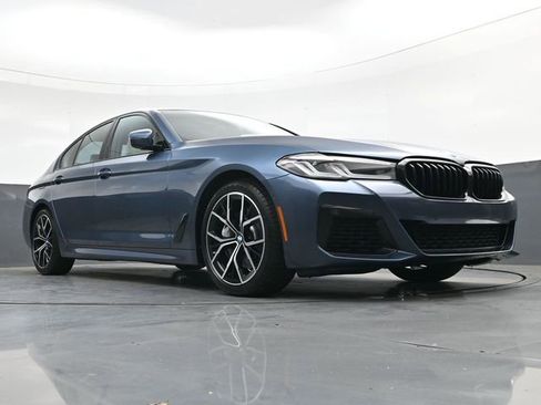 Used 2023 BMW 540i w/ M Sport Package RWD image 38