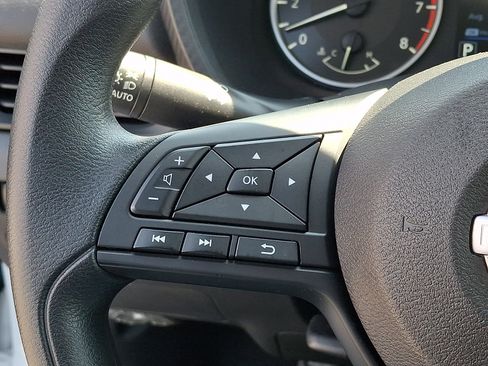 Certified 2025 Nissan Sentra S FWD image 21