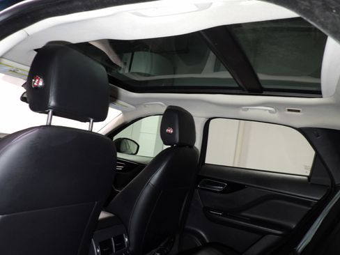Used 2018 Jaguar F-PACE Premium AWD/4WD image 14