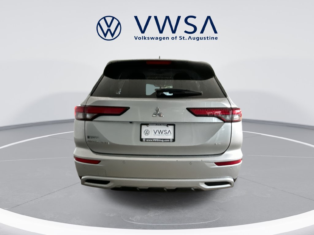 Used 2024 Mitsubishi Outlander SE FWD image 6