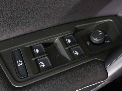 Used 2024 Volkswagen Tiguan S AWD/4WD image 36
