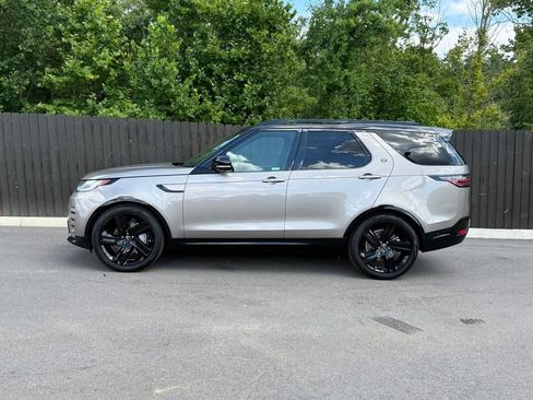 Certified 2025 Land Rover Discovery Dynamic SE AWD/4WD image 2