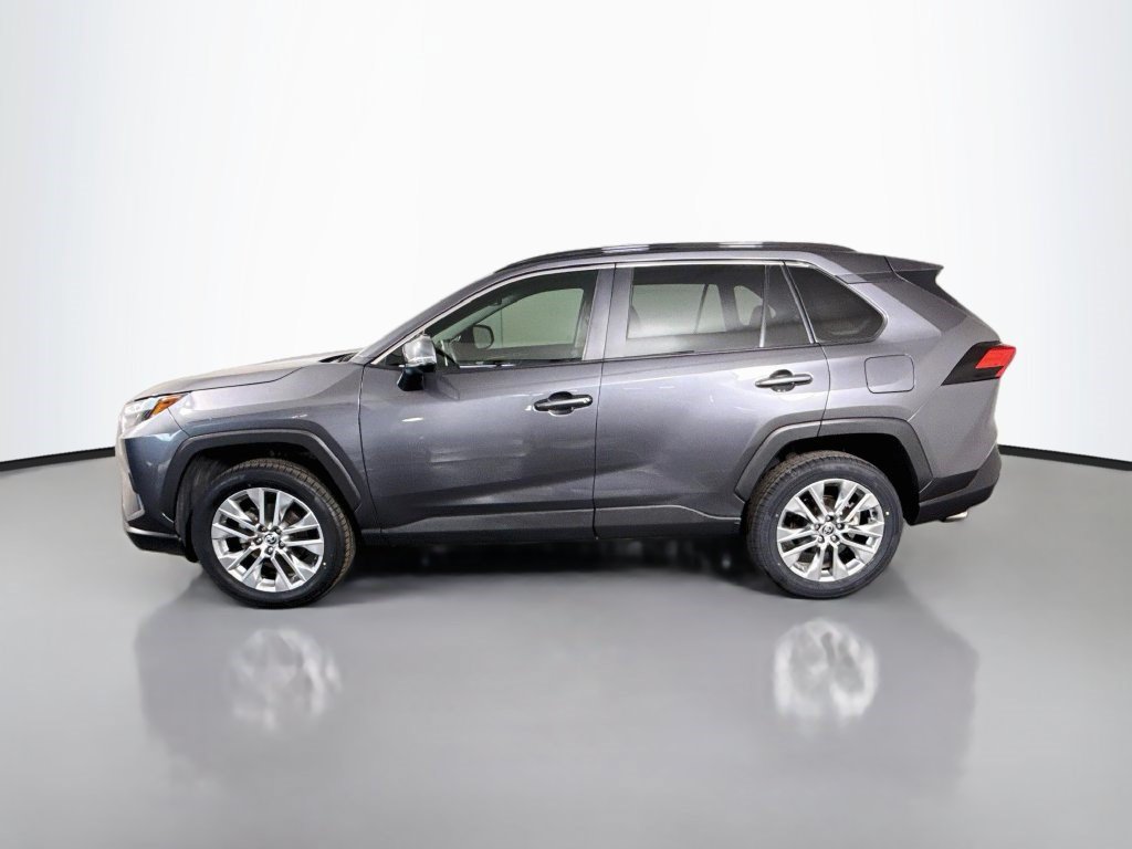 Used 2023 Toyota RAV4 XLE Premium FWD image 6