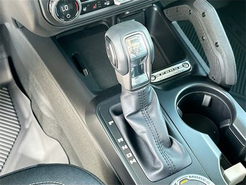 New 2025 Ford Bronco Badlands image 12