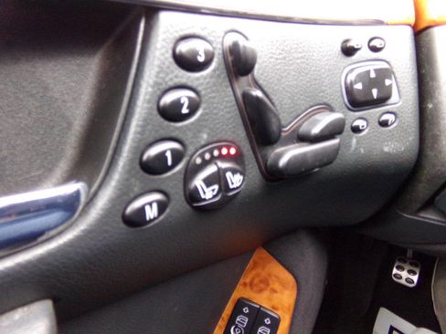 Used 2004 Mercedes-Benz S 55 AMG image 52