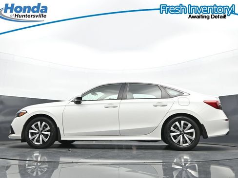 Used 2023 Honda Civic LX image 28