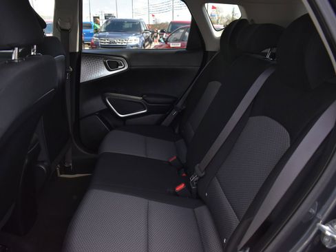Used 2022 Kia Soul LX w/ Technology Package FWD image 15