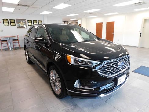 Certified 2024 Ford Edge Titanium w/ Titanium Elite Package AWD/4WD image 3