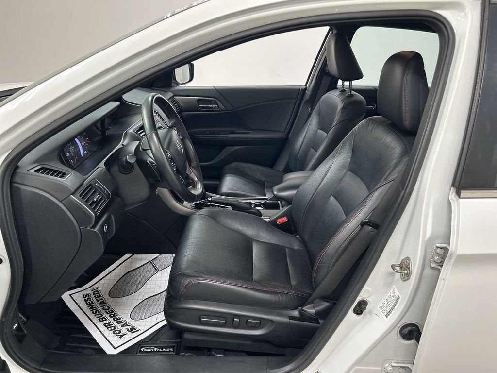 Used 2017 Honda Accord Sport Special Edition image 9