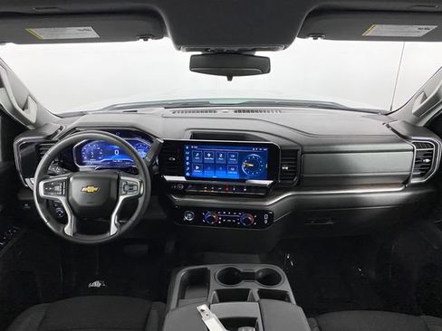 Used 2023 Chevrolet Silverado 1500 LT AWD/4WD image 15