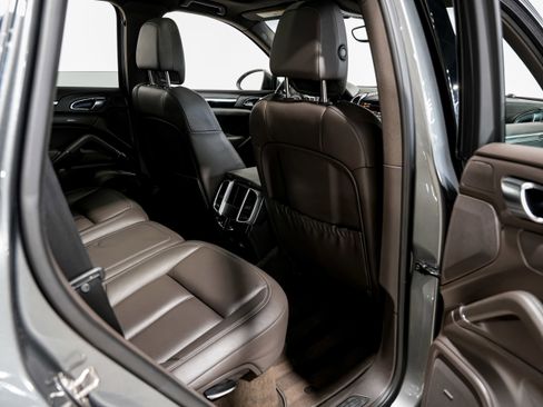 Used 2015 Porsche Cayenne Diesel image 29