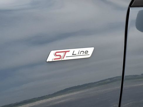 Used 2023 Ford Escape ST-Line w/ Tech Pack #1 FWD image 6